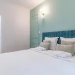 Chic & Centra 2 Bedrooms In The Heart Of Le Marais